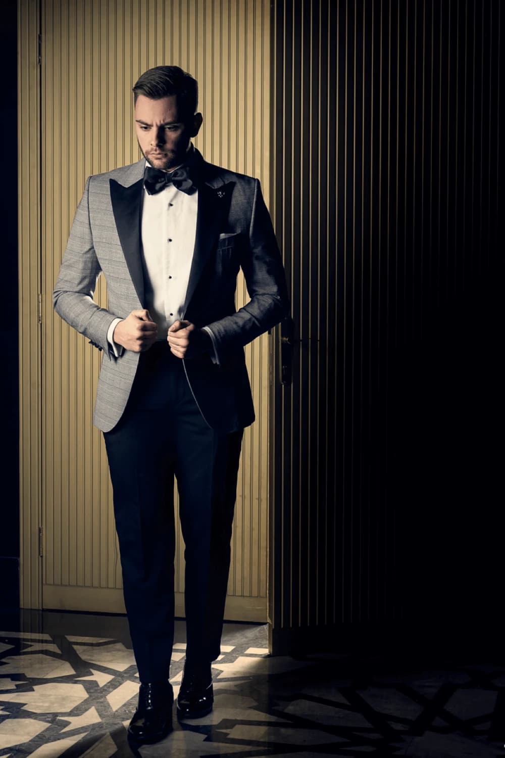 Tuxedo Xám Kẻ Ánh Bạc — TUX-055