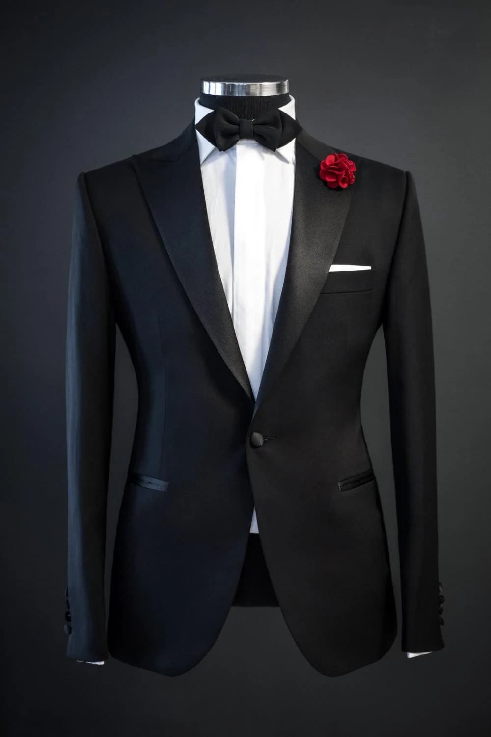 Tuxedo Đen Ve Nhọn Kinh Điển — TUX-060