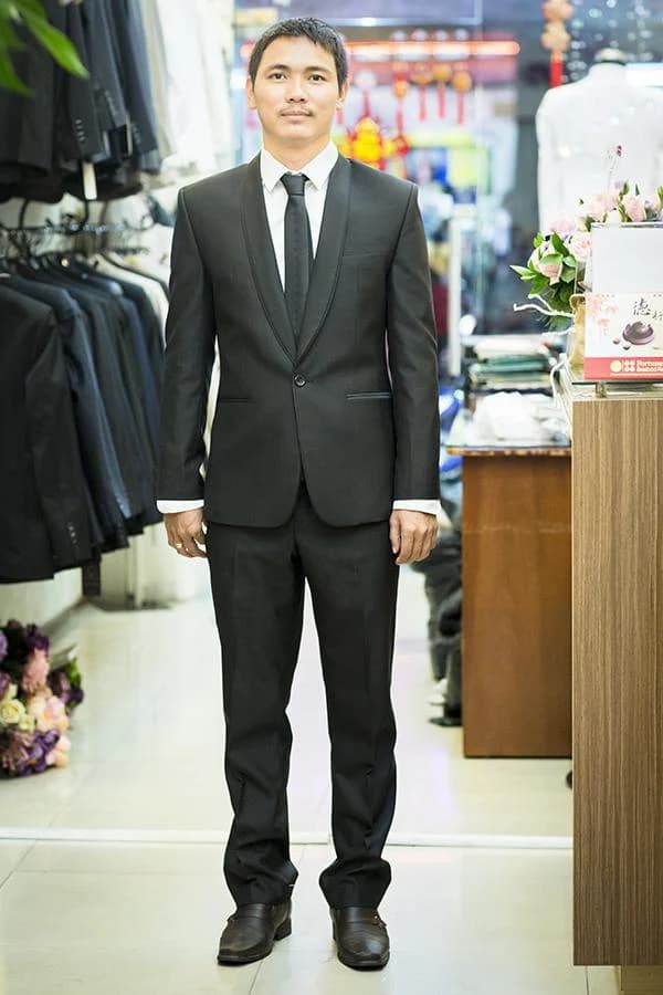 Tuxedo Ve Khăn Đen Tuyền — TUX-067