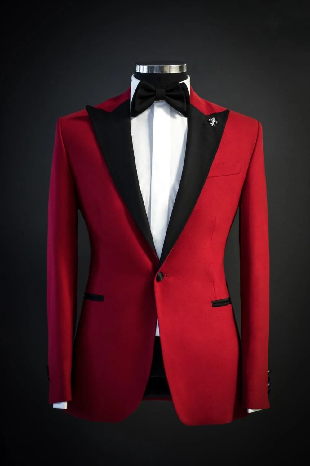 Tuxedo Đỏ Thẫm Ve Satin Đen — TUX-084