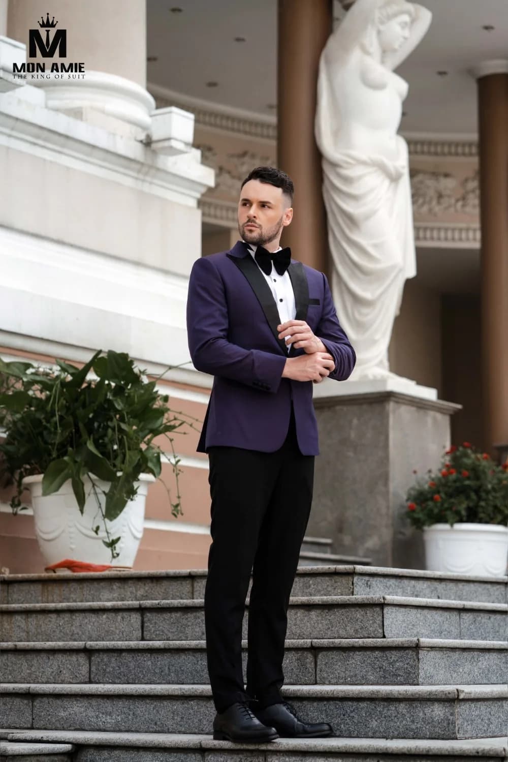 Tuxedo Tím Aubergine Một Khuy Ve Nhọn Satin Đen — TUX-118
