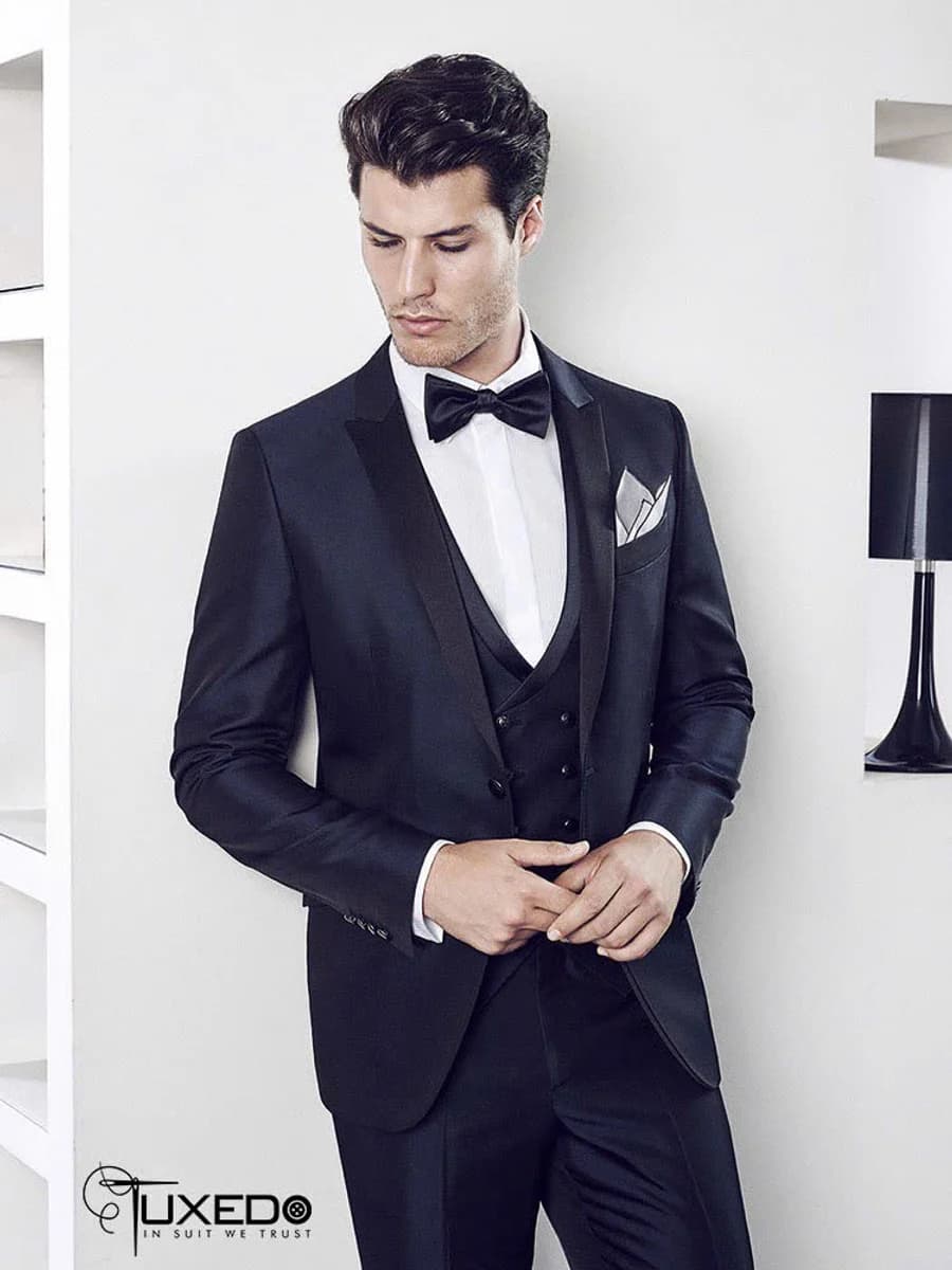 Tuxedo Đen Ba Mảnh Gile Chéo — TUX-031