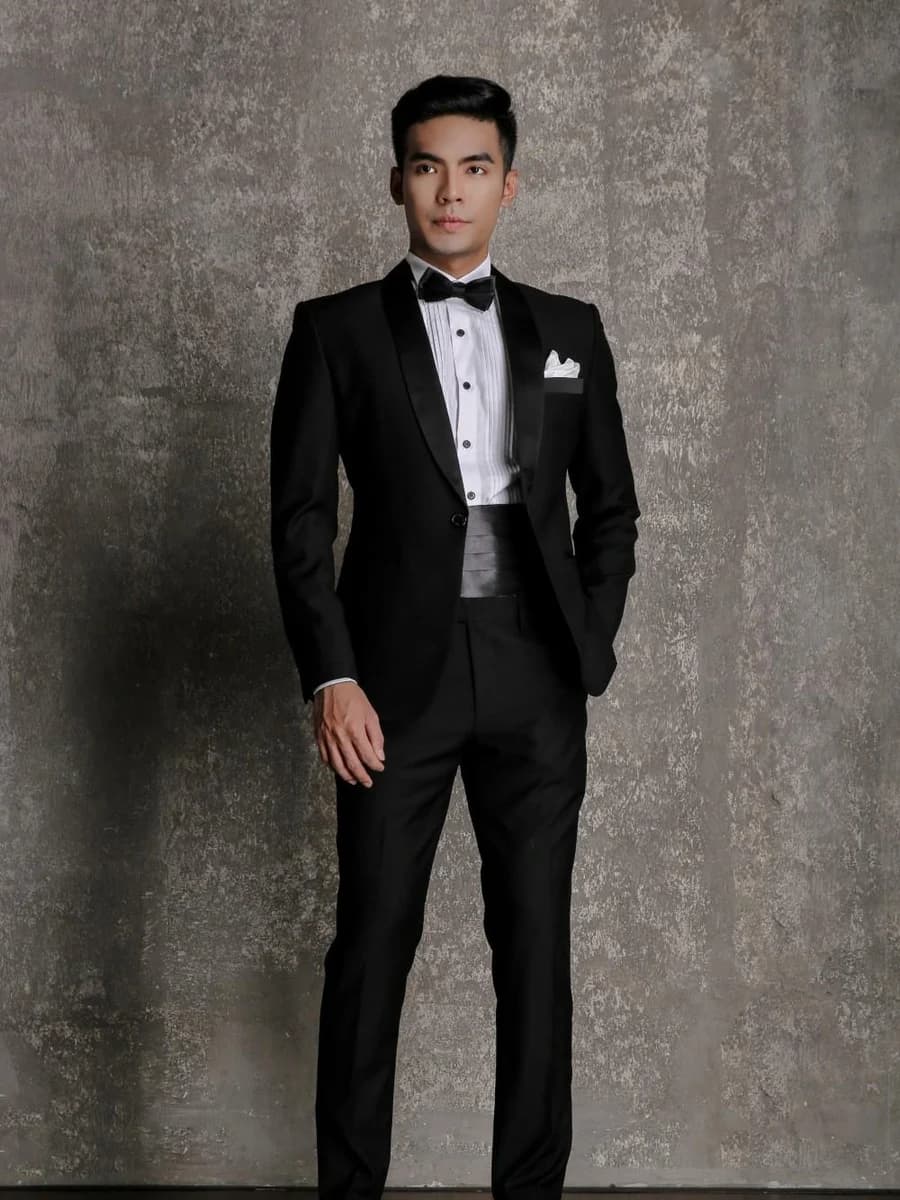Tuxedo Ve Khăn Đai Satin — TUX-054
