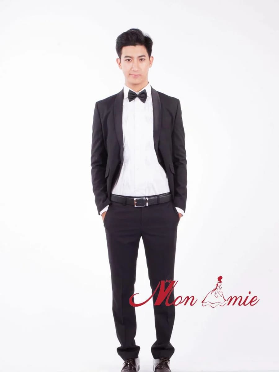 Tuxedo Đen Sơ Mi Xếp Ly — TUX-079