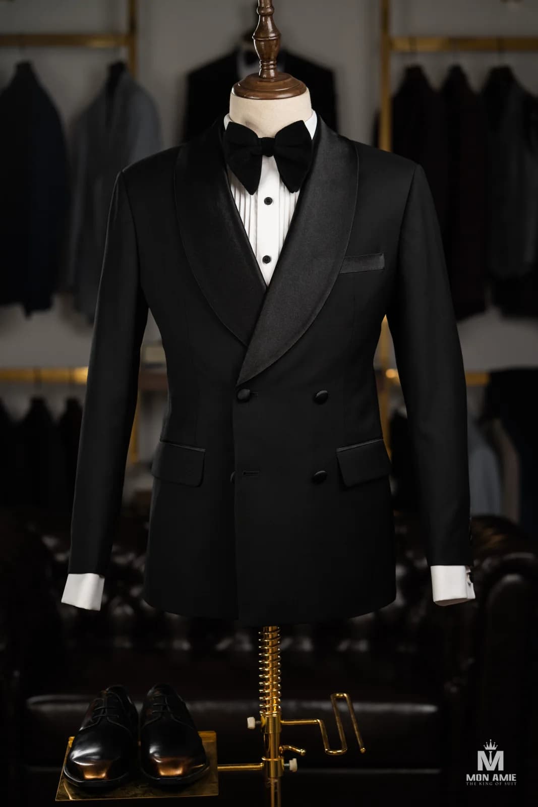Tuxedo Đen Hai Hàng Nút Ve Shawl Satin — TUX-133